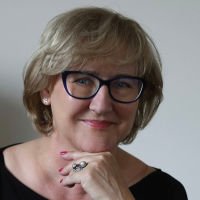 BAA0B6EE-3555-4E59-962B-3D555D9B00DA